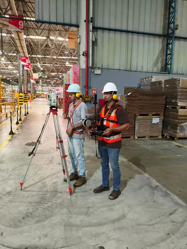 Santos Topografia em campo — registro 10